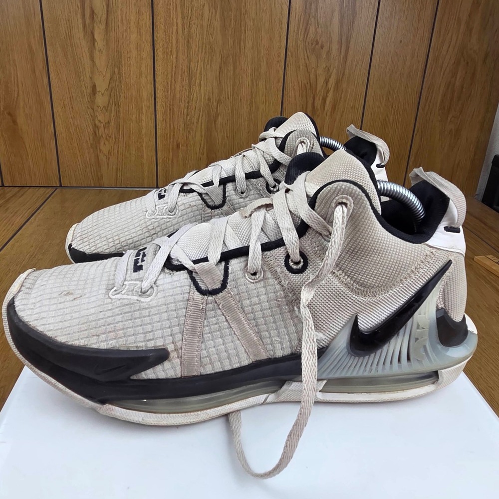 Nike LeBron Witness 8 Light Bone Black Basketball Shoes DZ3299-100 Mens 10.5